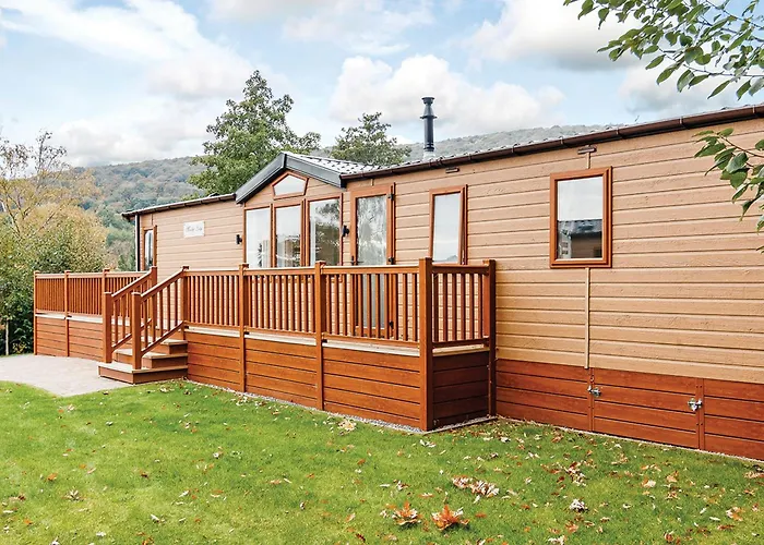 Cheddar Woods Resort And Spa